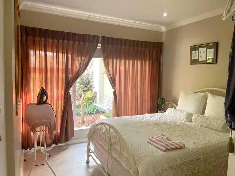 4 Bedroom Property for Sale in Hartenbos Central Western Cape